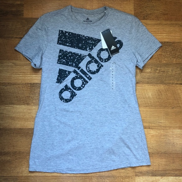 adidas Tops - Adidas t-shirt